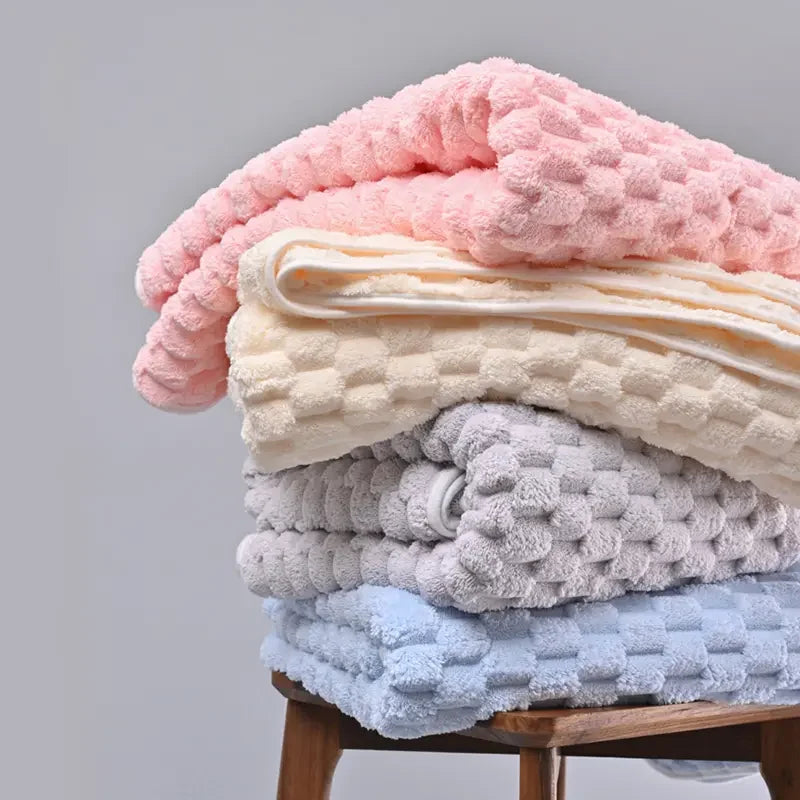 12-Pack HydroLock Ultra-Absorbent Oversized Bath Towels – 3 Per Color, Quick-Dry 28" × 55" Microfiber Bath Sheets