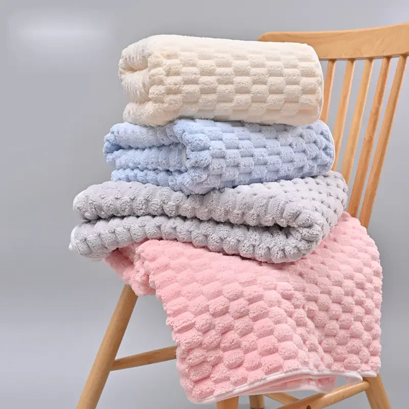 12-Pack HydroLock Ultra-Absorbent Oversized Bath Towels – 3 Per Color, Quick-Dry 28" × 55" Microfiber Bath Sheets